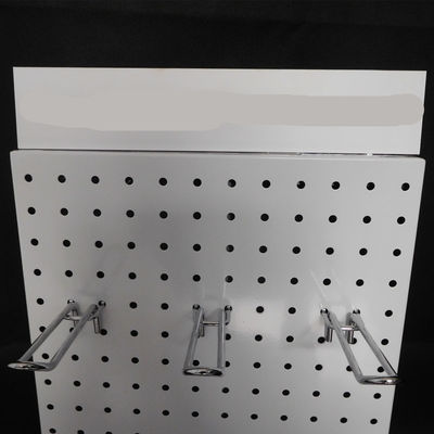 カスタマイズされたロゴ380mmの幅589mmの高さのPegboard用具の棚の床の地位