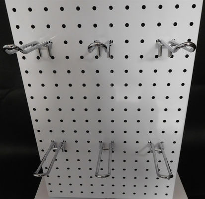 カスタマイズされたロゴ380mmの幅589mmの高さのPegboard用具の棚の床の地位