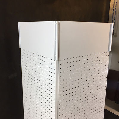 H1440mm W540mm Pegboardの陳列だな、カウンタートップのPegboardの紡績工の棚4は味方した